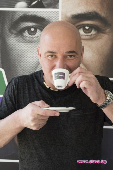 Андре Агаси стана лице на Lavazza