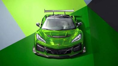Corvette C8 има нов цвят: зелен